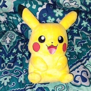 Pokemon Pikachu Plushie